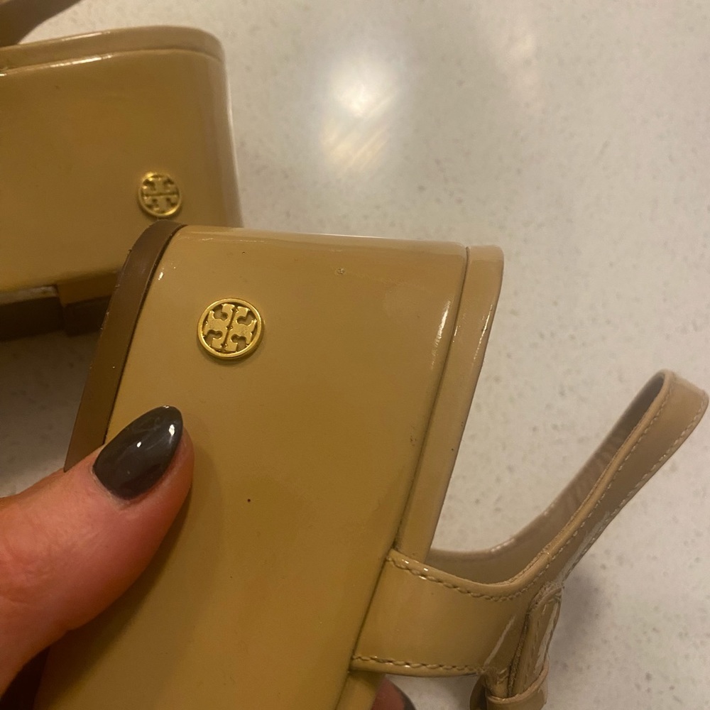 Tory Burch 7.5 nude platform sandals - Picture 2 of 4